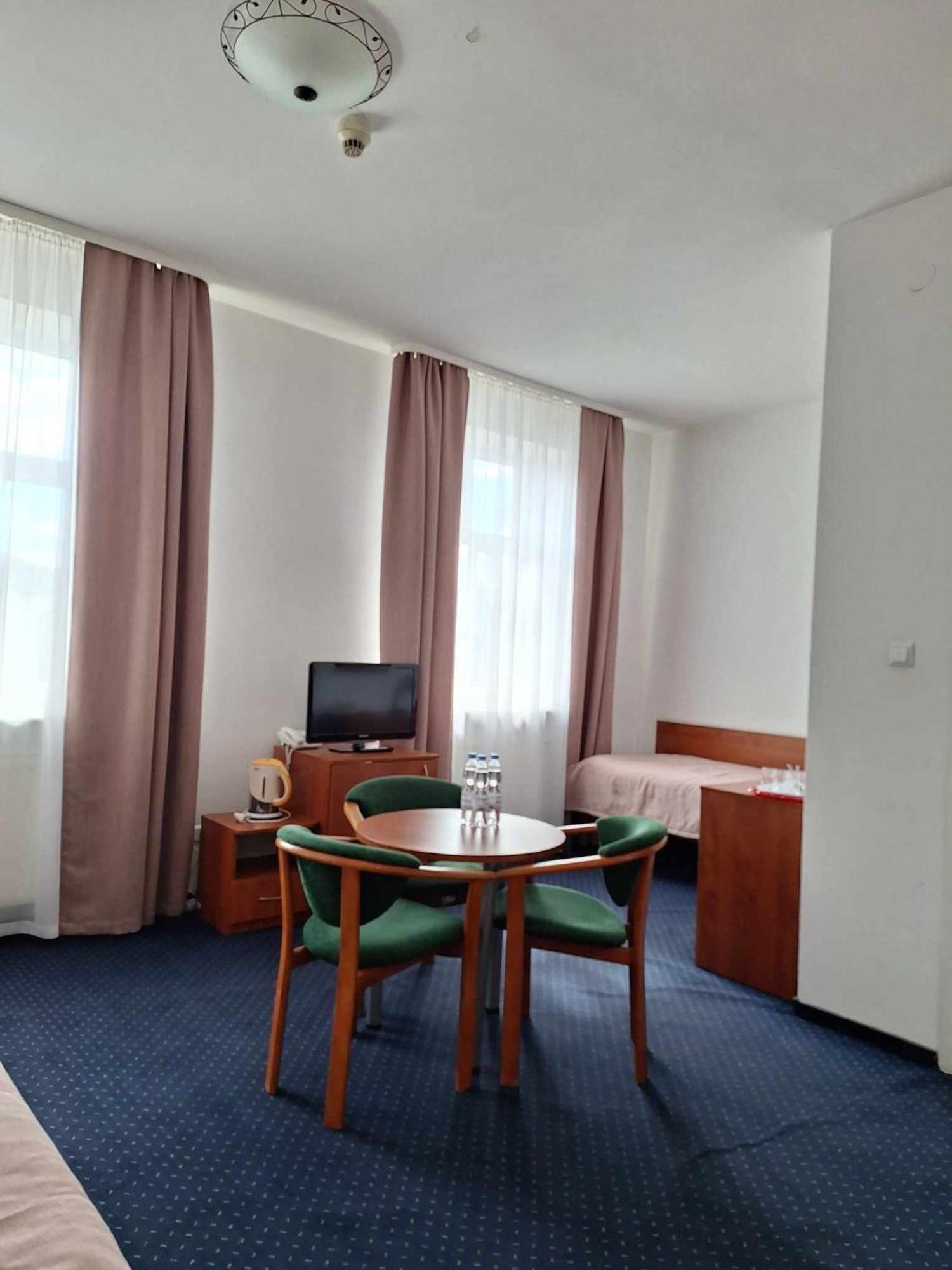 Hotel *** Nat Криница-Здруй Екстериор снимка