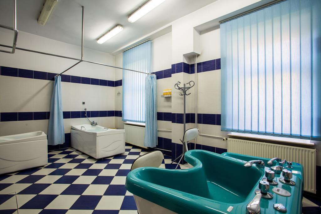 Hotel *** Nat Криница-Здруй Екстериор снимка