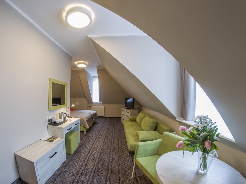 Hotel *** Nat Криница-Здруй Екстериор снимка