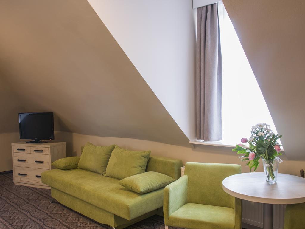 Hotel *** Nat Криница-Здруй Екстериор снимка