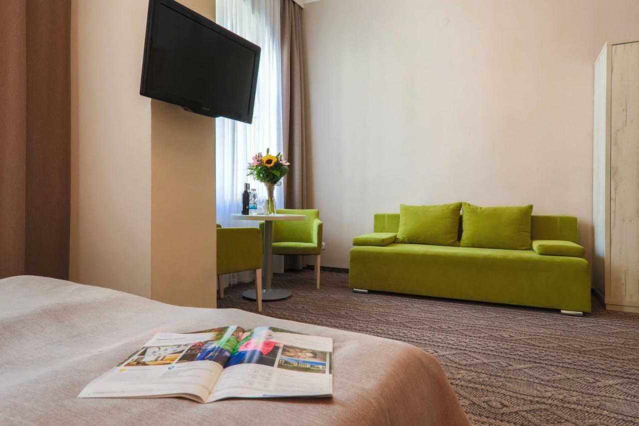 Hotel *** Nat Криница-Здруй Екстериор снимка